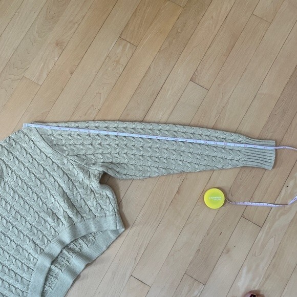WeWoreWhat Cropped Mock Neck Cable Sweater in Desert XS NWOT - Picture 9 of 10